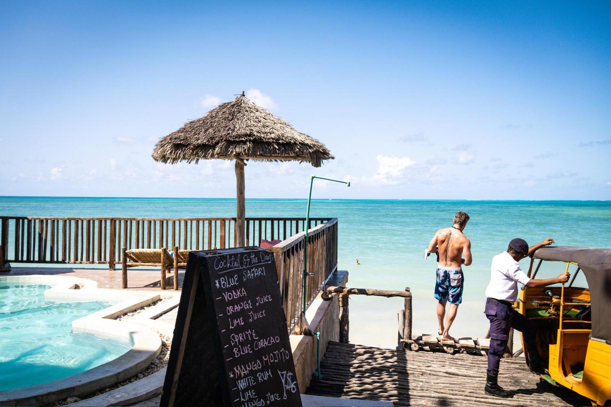 江比阿 Pili Pili Sunrise Beach酒店 外观 照片