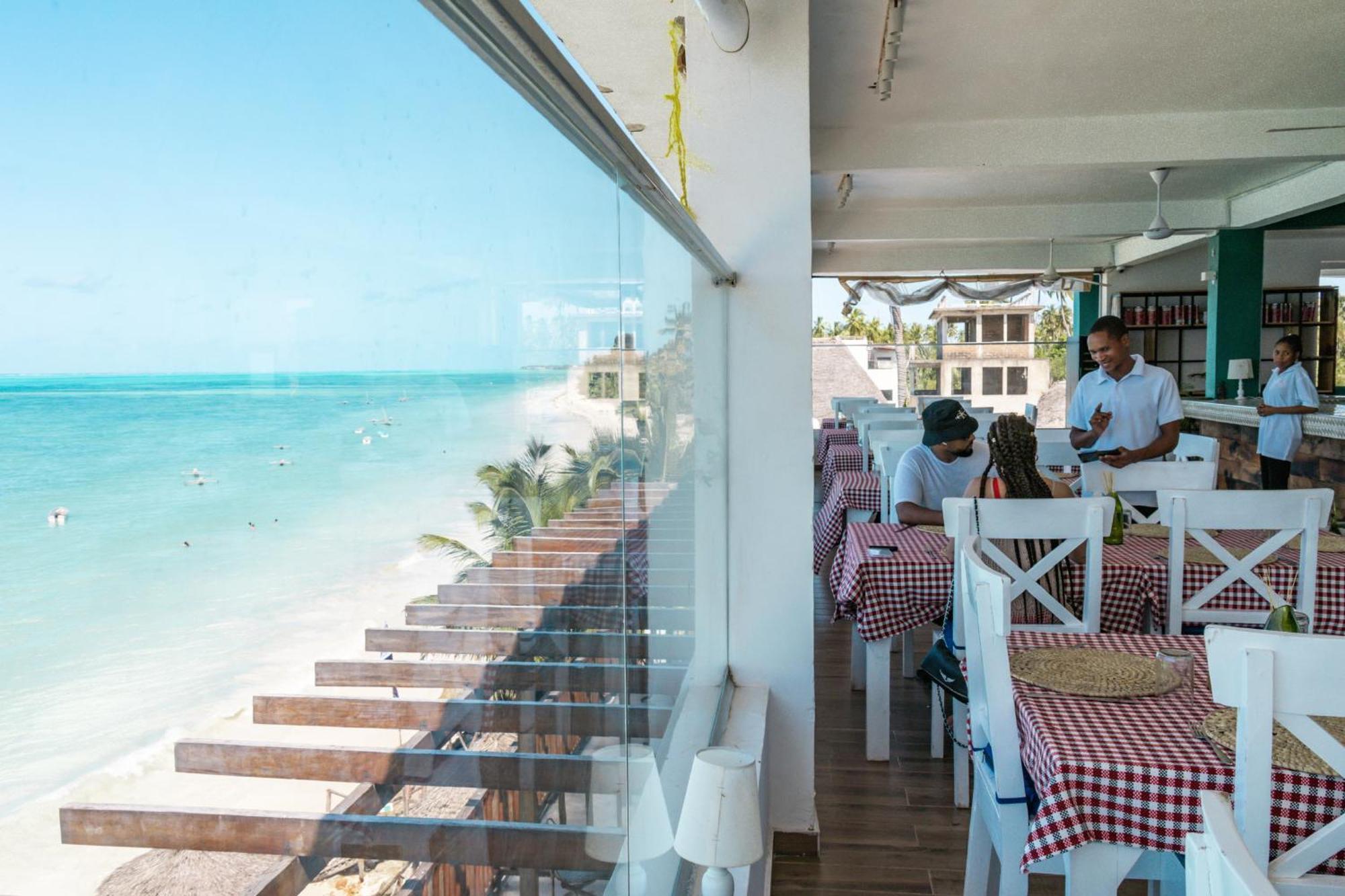 江比阿 Pili Pili Sunrise Beach酒店 外观 照片