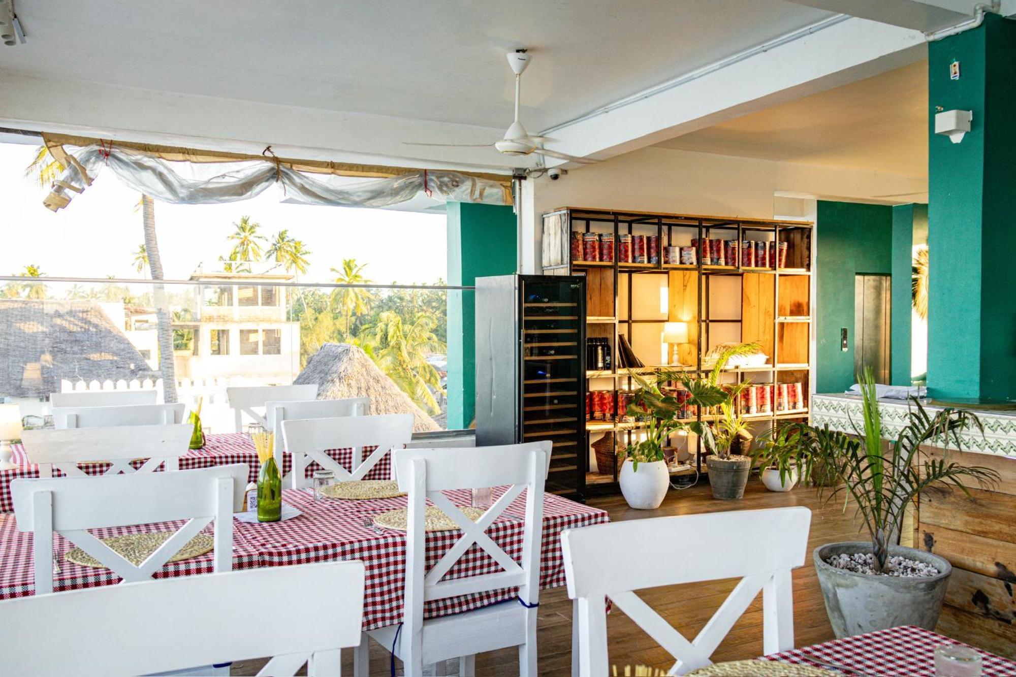 江比阿 Pili Pili Sunrise Beach酒店 外观 照片